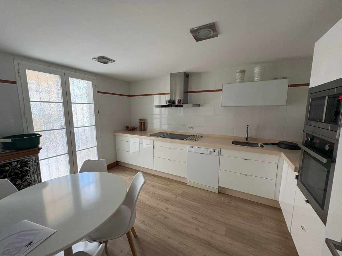 Huis te koop in Torremolinos | 4 slaapkamers H5044267