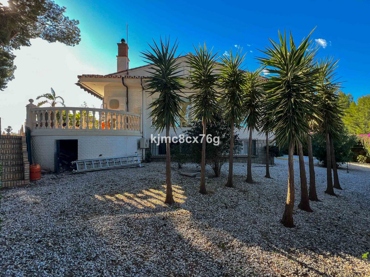 Huis te koop in Torremolinos | 7 slaapkamers H5236195