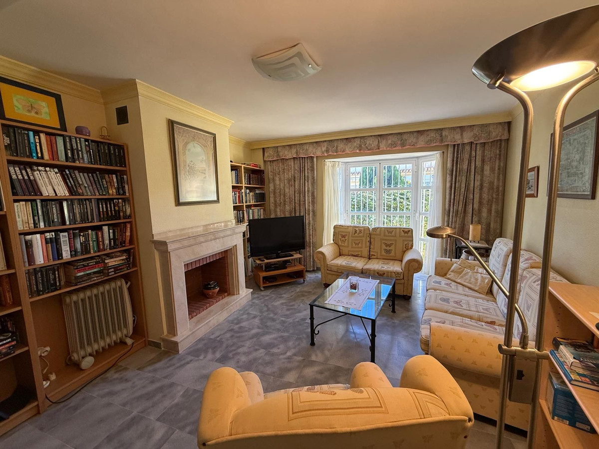 Huis te koop in Torremolinos | 4 slaapkamers H5263936