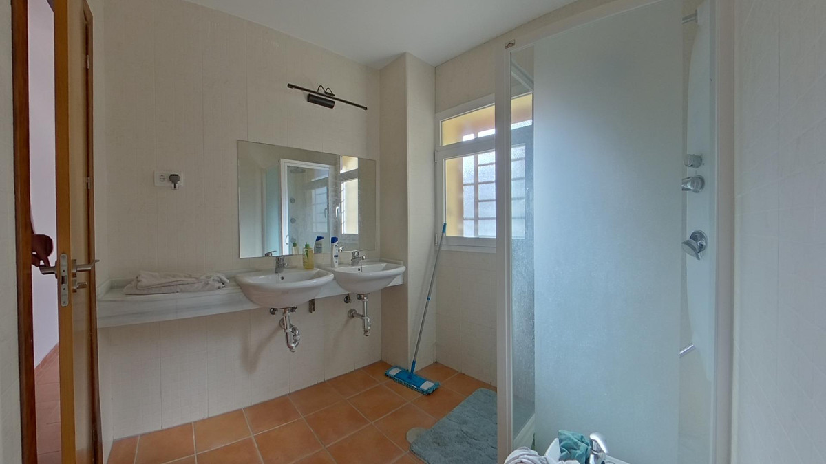 Huis te koop in Torremolinos | 4 slaapkamers H5408185