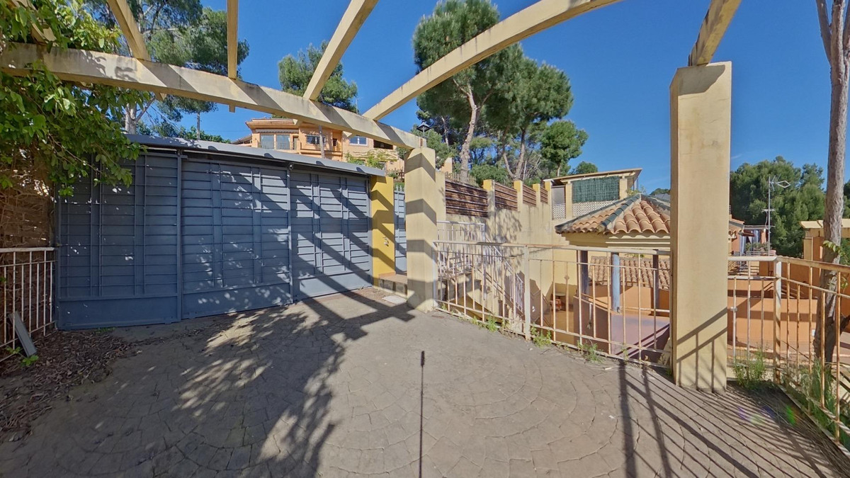 Huis te koop in Torremolinos | 4 slaapkamers H5408185