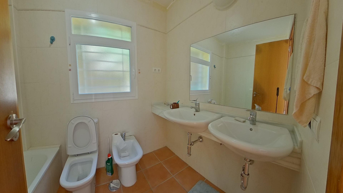 Huis te koop in Torremolinos | 4 slaapkamers H5408185