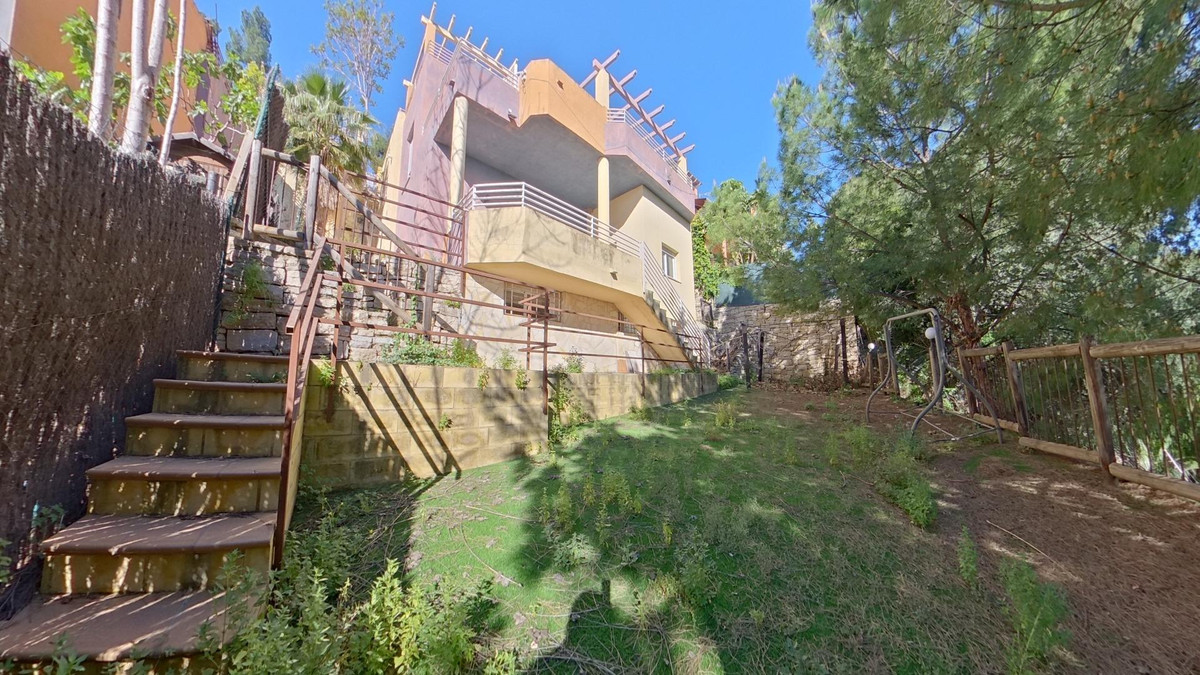 Huis te koop in Torremolinos | 4 slaapkamers H5408185