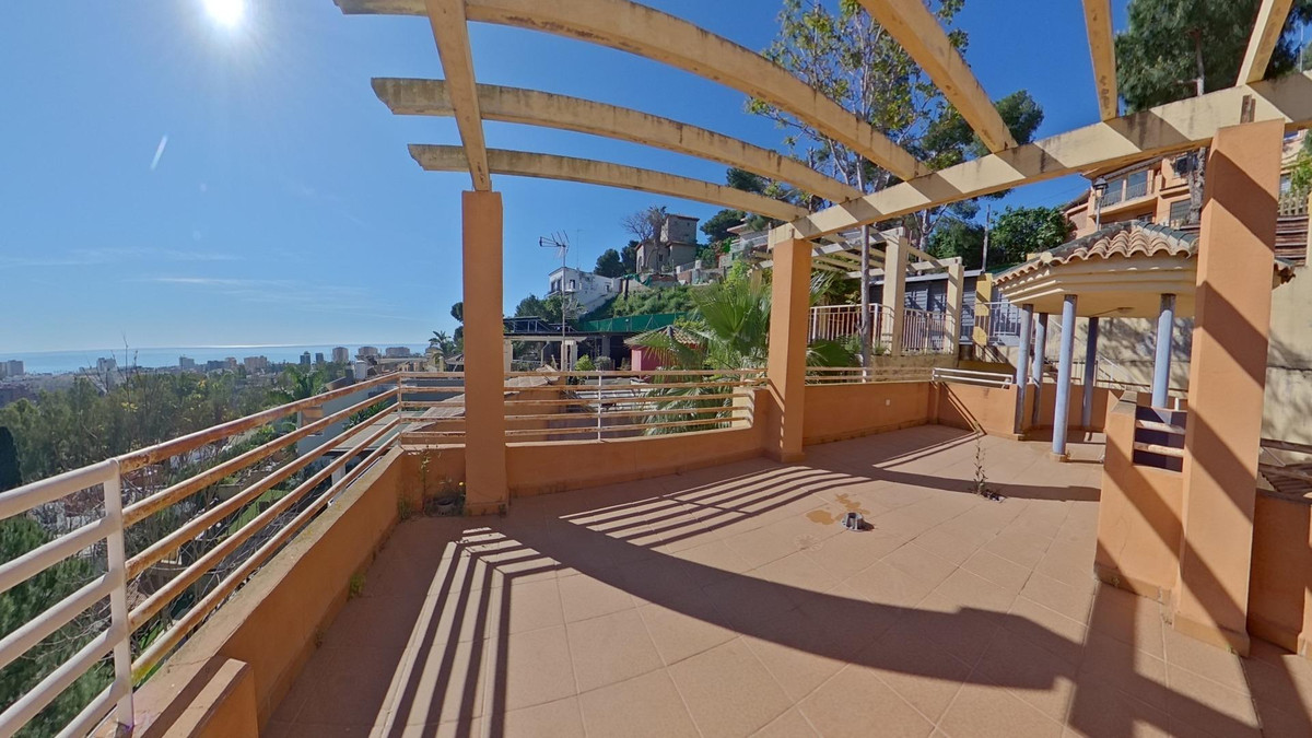 Huis te koop in Torremolinos | 4 slaapkamers H5408185