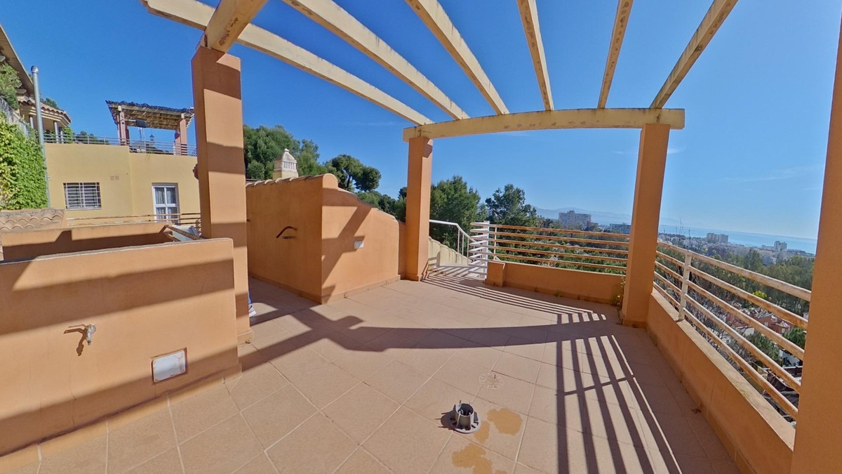 Huis te koop in Torremolinos | 4 slaapkamers H5408185