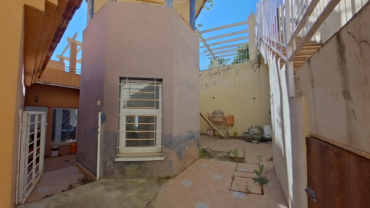 Huis te koop in Torremolinos | 4 slaapkamers H5408185
