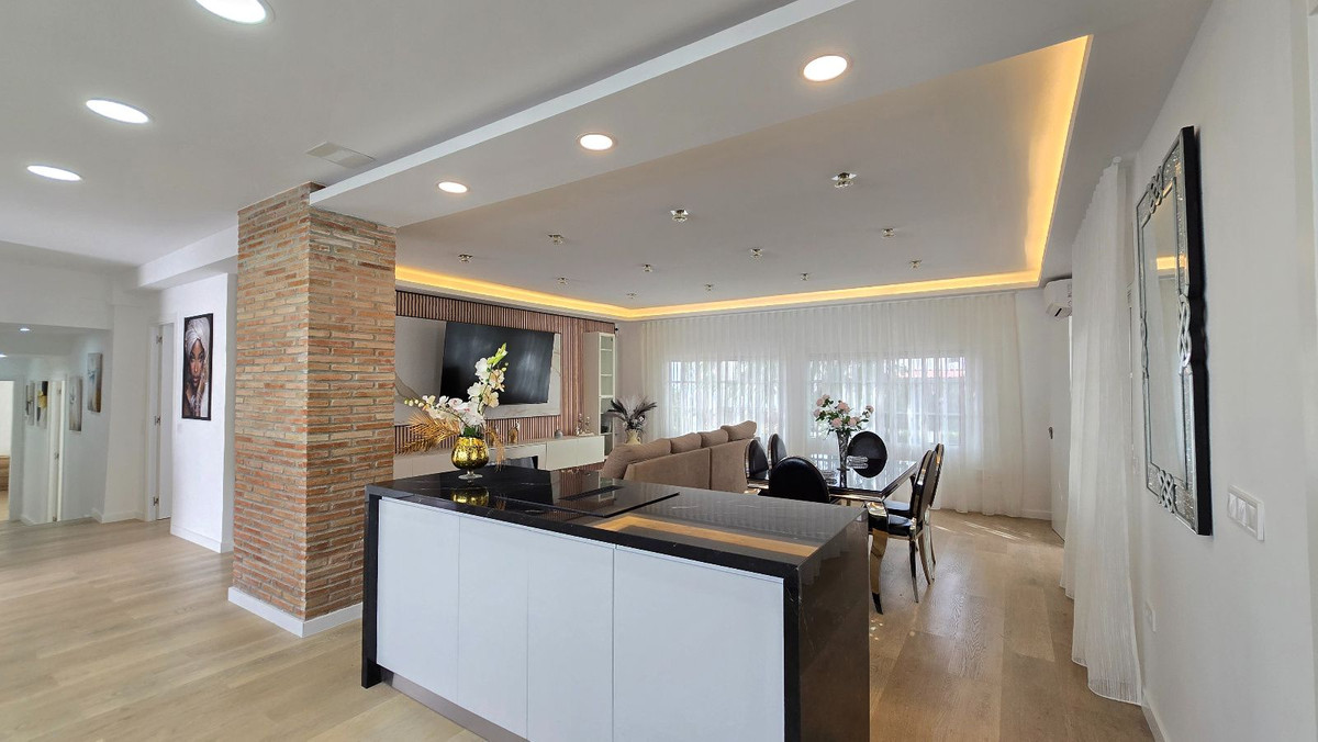 Huis te koop in Torremolinos | 5 slaapkamers H5431474