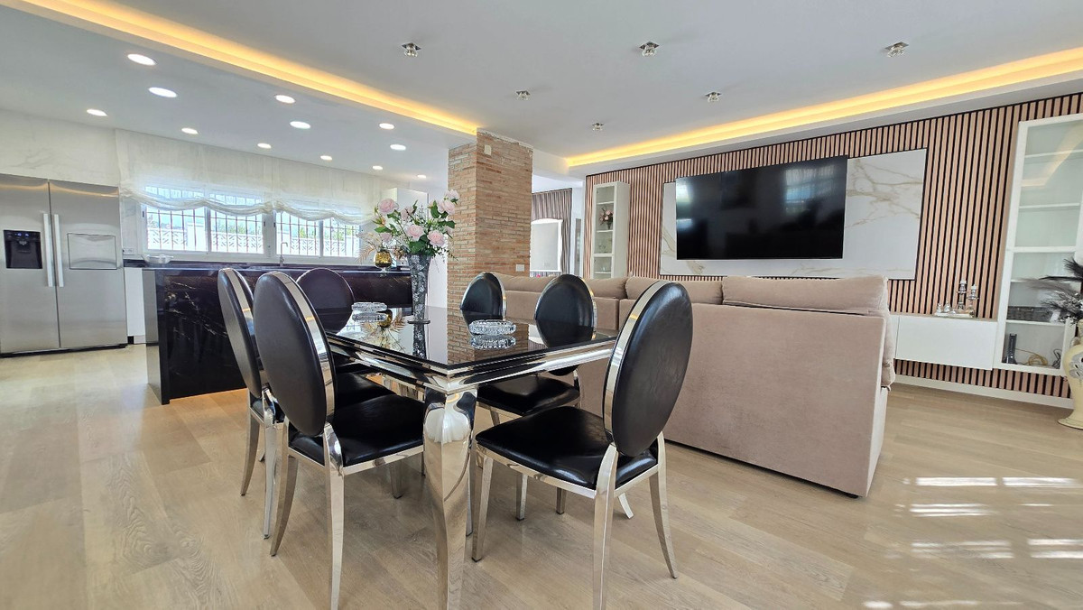 Huis te koop in Torremolinos | 5 slaapkamers H5431474
