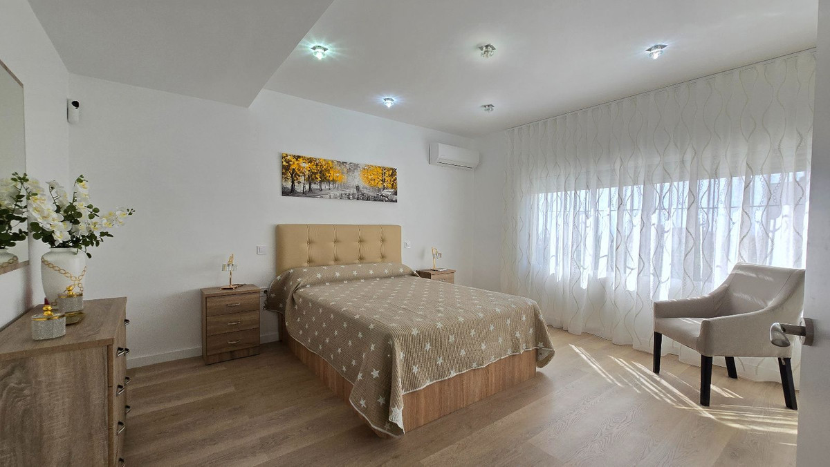 Huis te koop in Torremolinos | 5 slaapkamers H5431474
