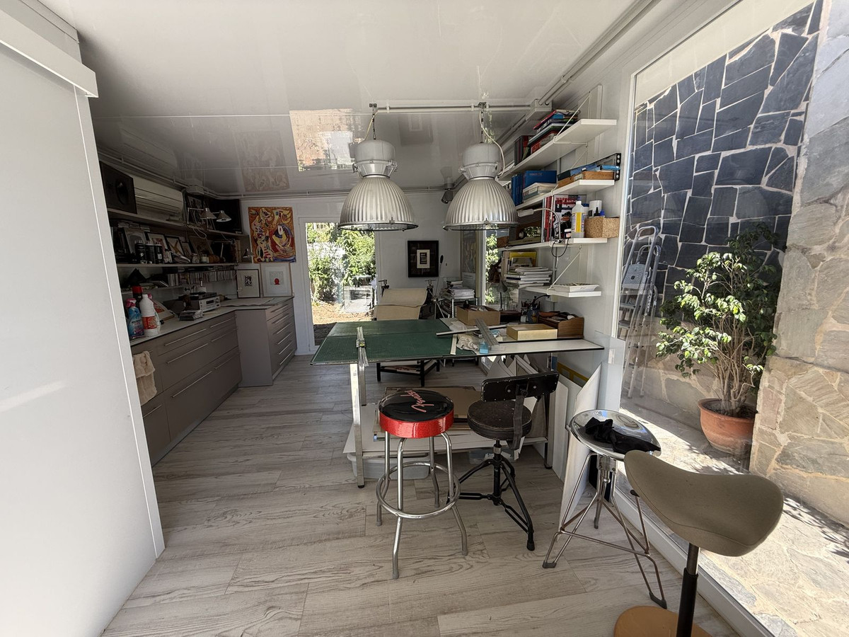 Property main view 64