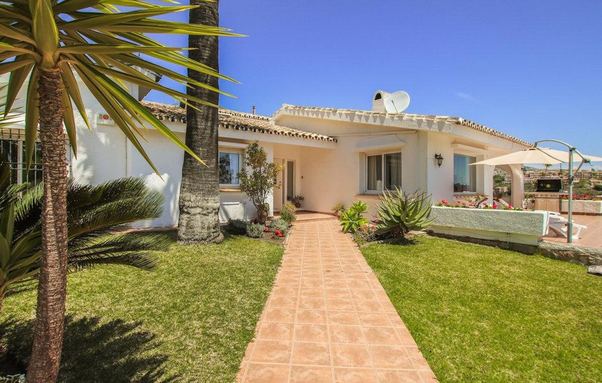 Vrijstaande Villa in Torremuelle-12