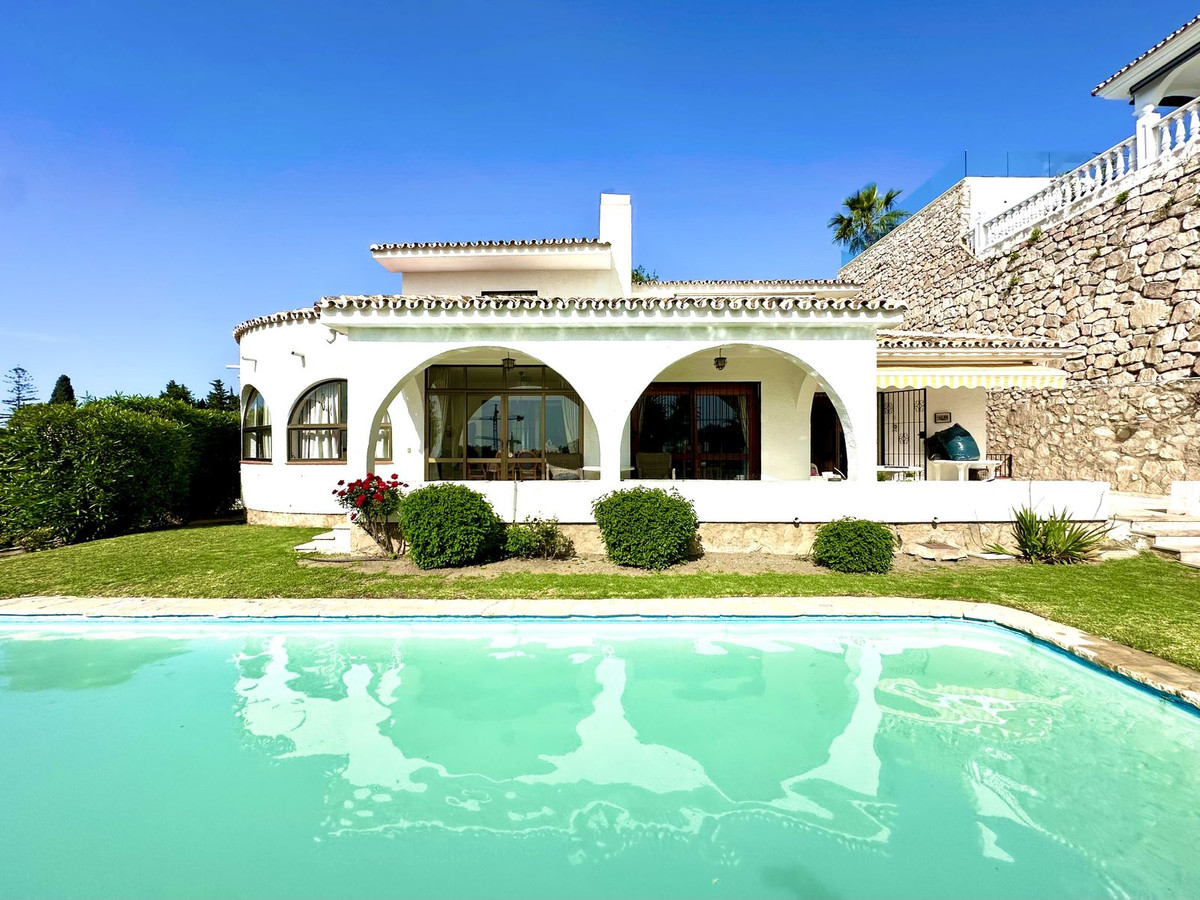 Vrijstaande Villa in Torremuelle-1