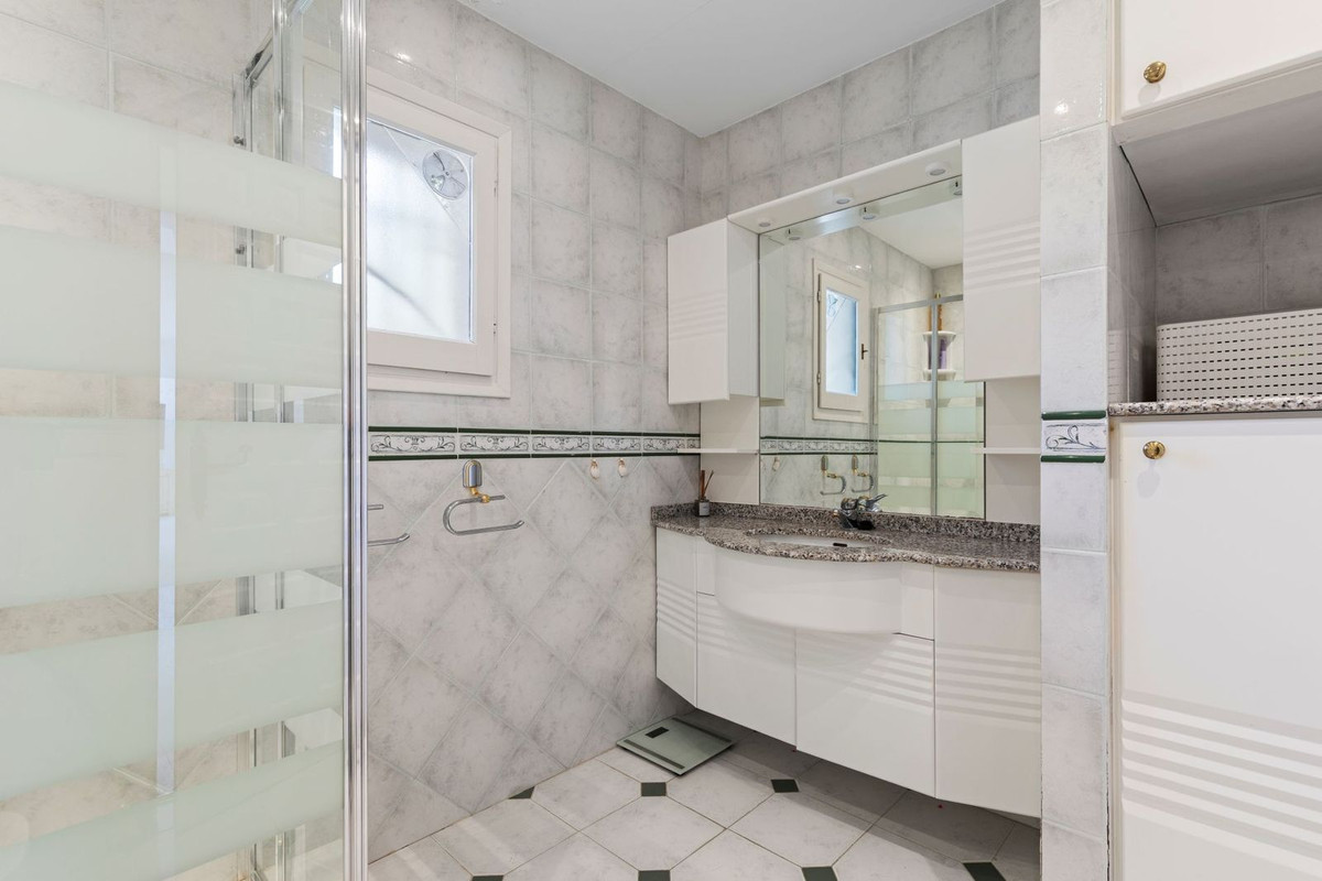 Huis te koop in Torrenueva | 5 slaapkamers H5311792