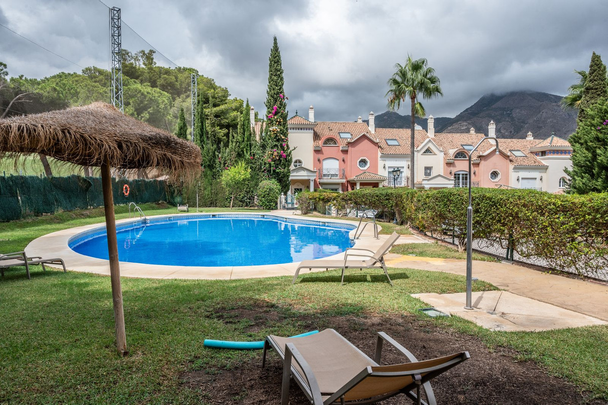 Geschakelde Woning in Torrequebrada-3