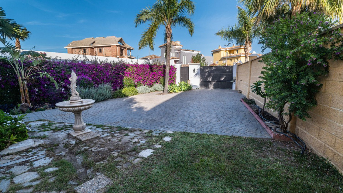 Vrijstaande Villa in Torrequebrada-3