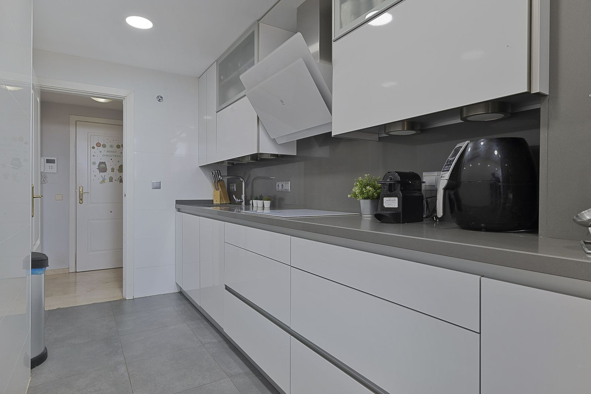 Appartement te koop in Torrequebrada | 2 slaapkamers H5135122