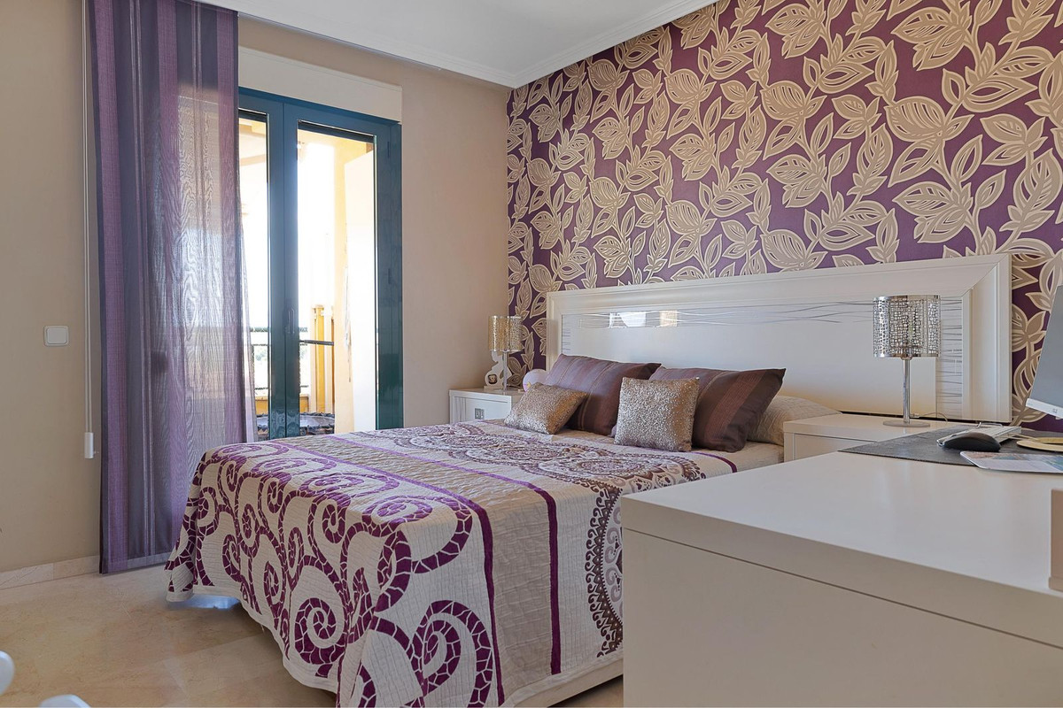 Appartement te koop in Torrequebrada | 2 slaapkamers H5135122