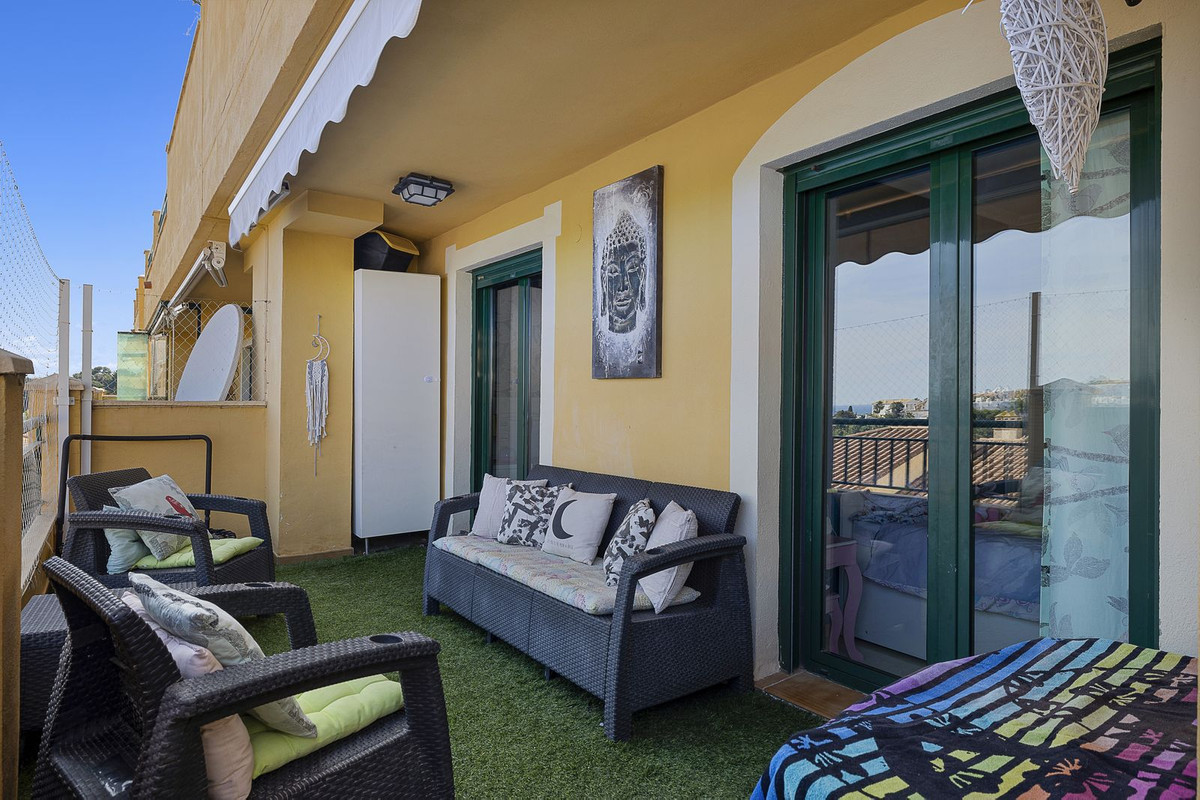 Appartement te koop in Torrequebrada | 2 slaapkamers H5135122
