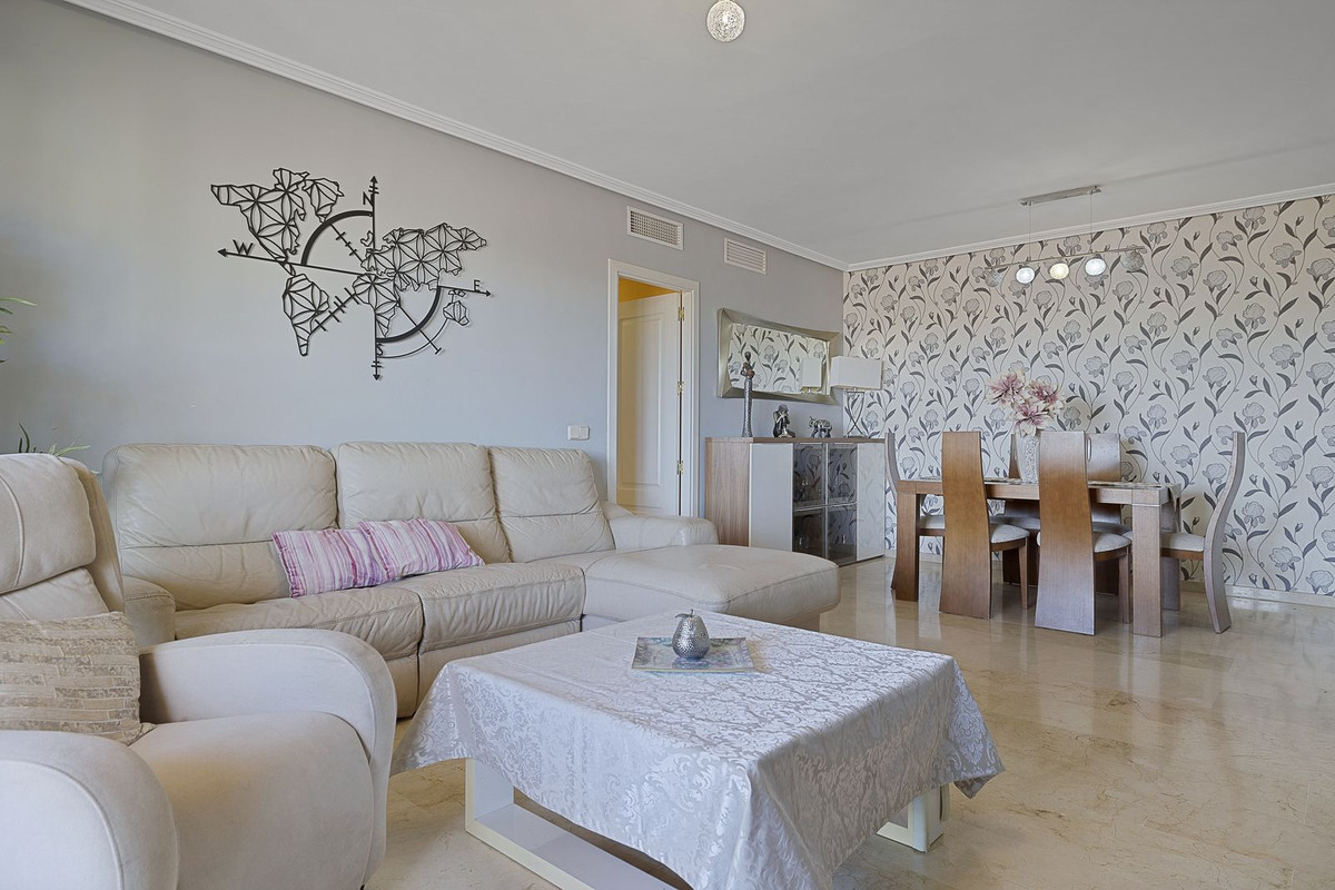 Appartement te koop in Torrequebrada | 2 slaapkamers H5135122