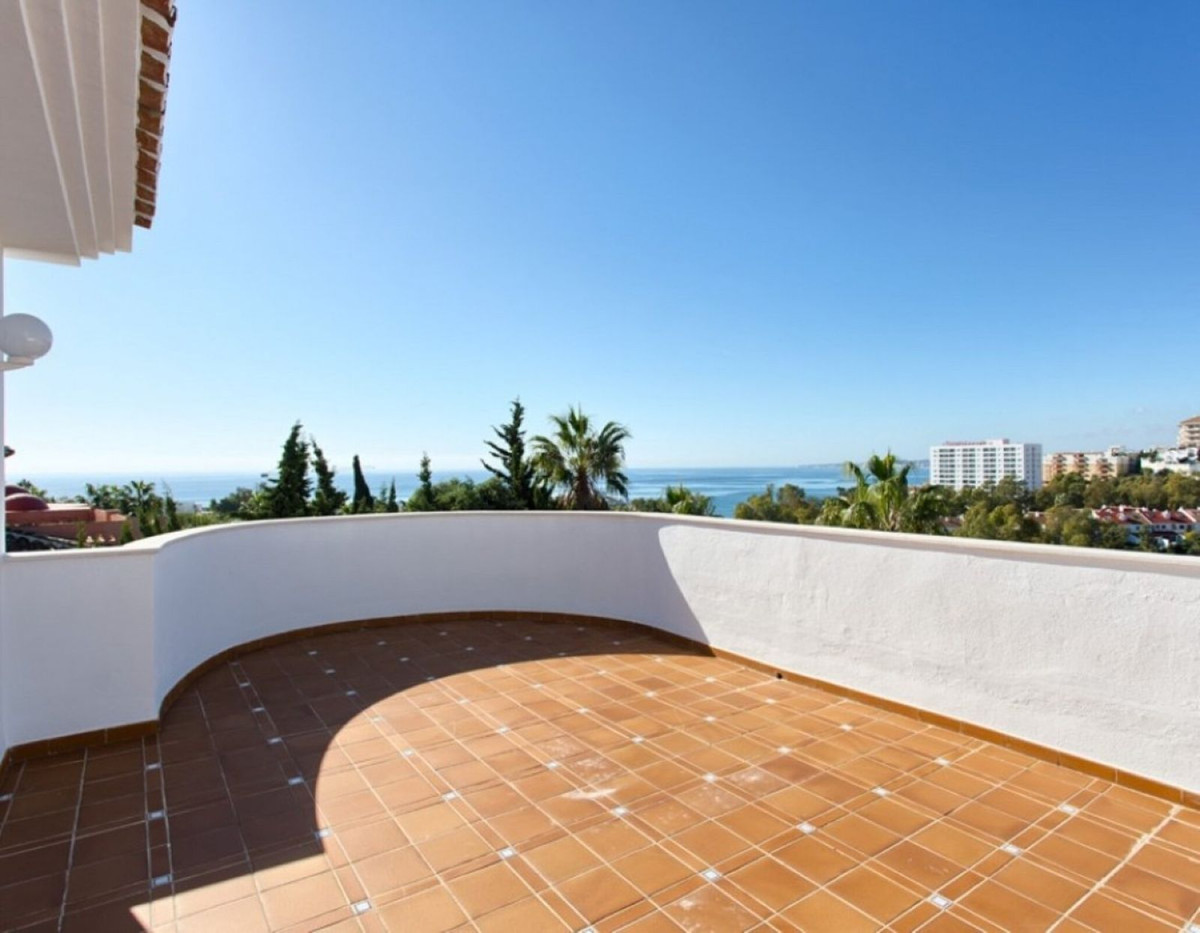 Huis te koop in Torrequebrada | 4 slaapkamers H5150701
