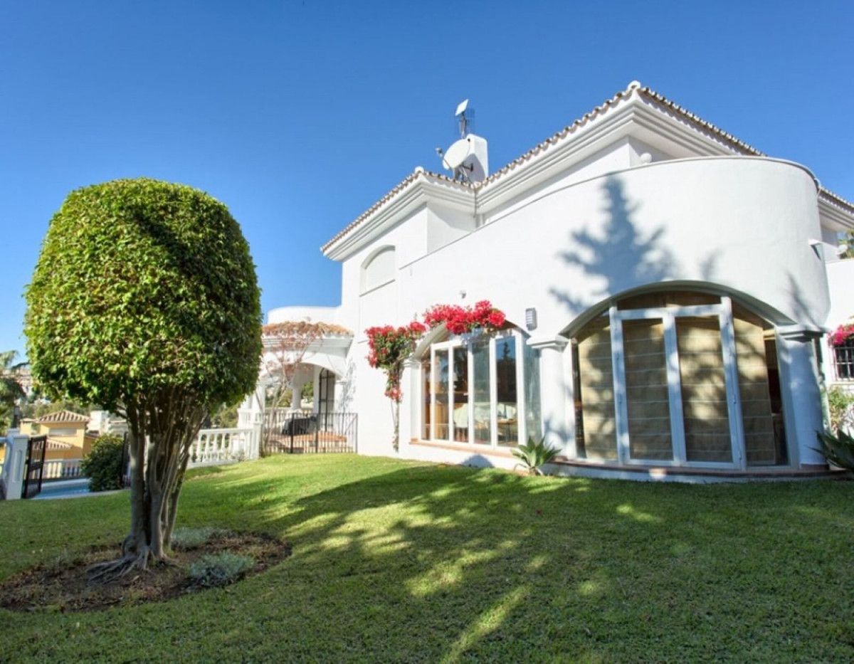 Huis te koop in Torrequebrada | 4 slaapkamers H5150701
