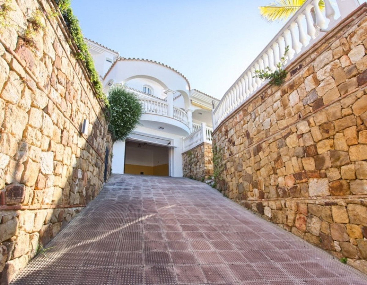 Huis te koop in Torrequebrada | 4 slaapkamers H5150701