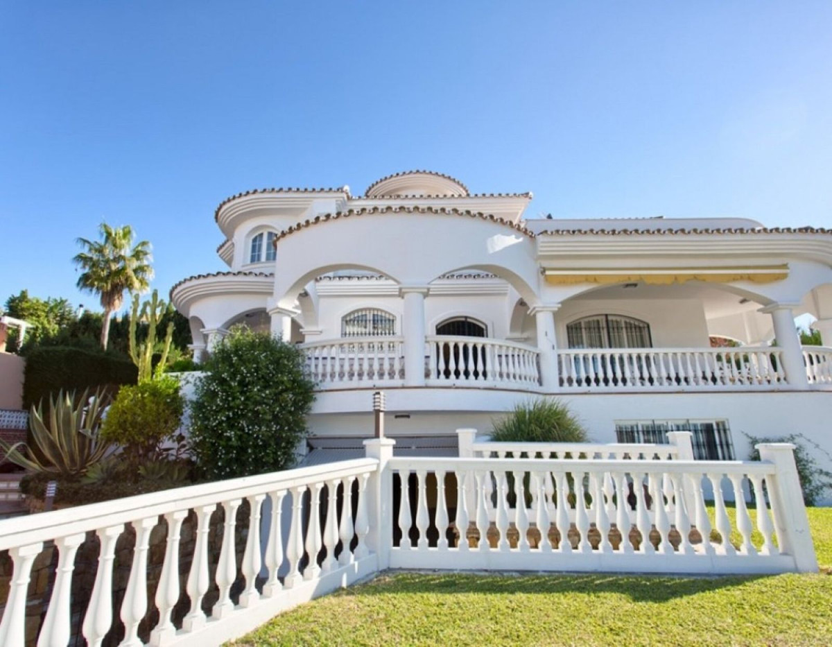Huis te koop in Torrequebrada | 4 slaapkamers H5150701