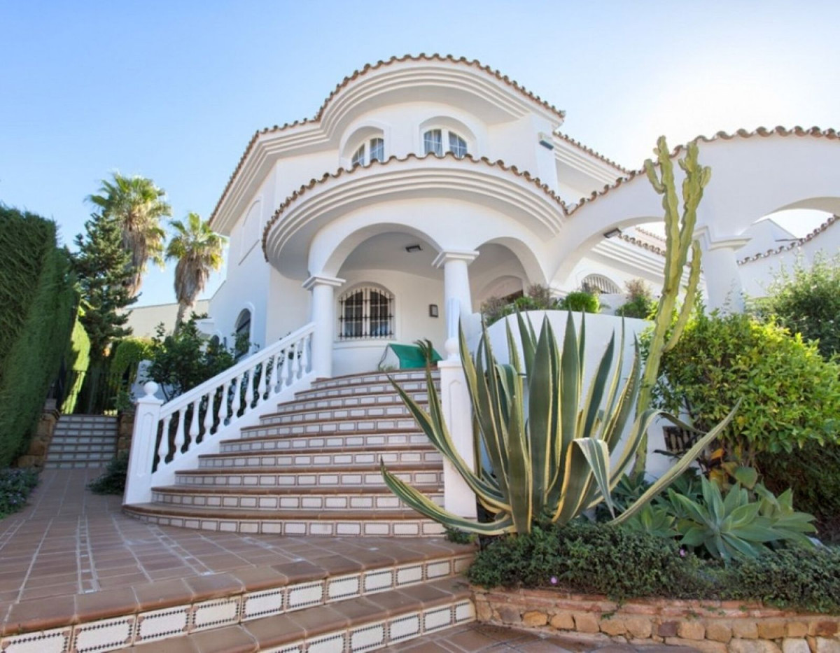 Huis te koop in Torrequebrada | 4 slaapkamers H5150701