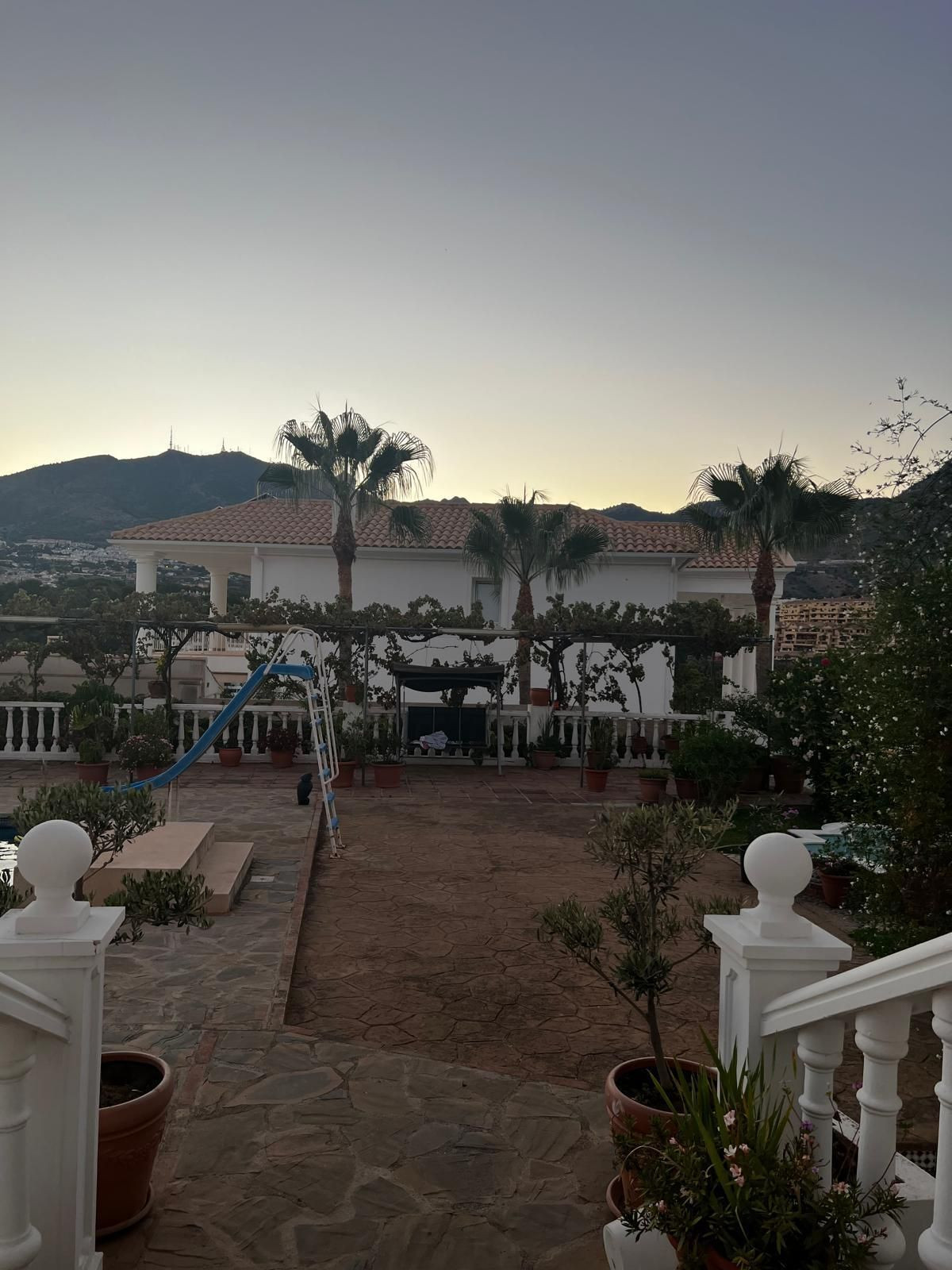 Huis te koop in Torrequebrada | 5 slaapkamers H5227558