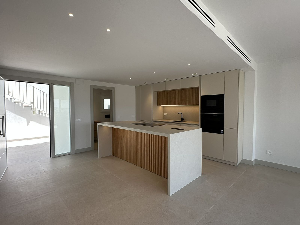 Huis te koop in Torrequebrada | 4 slaapkamers H5364121