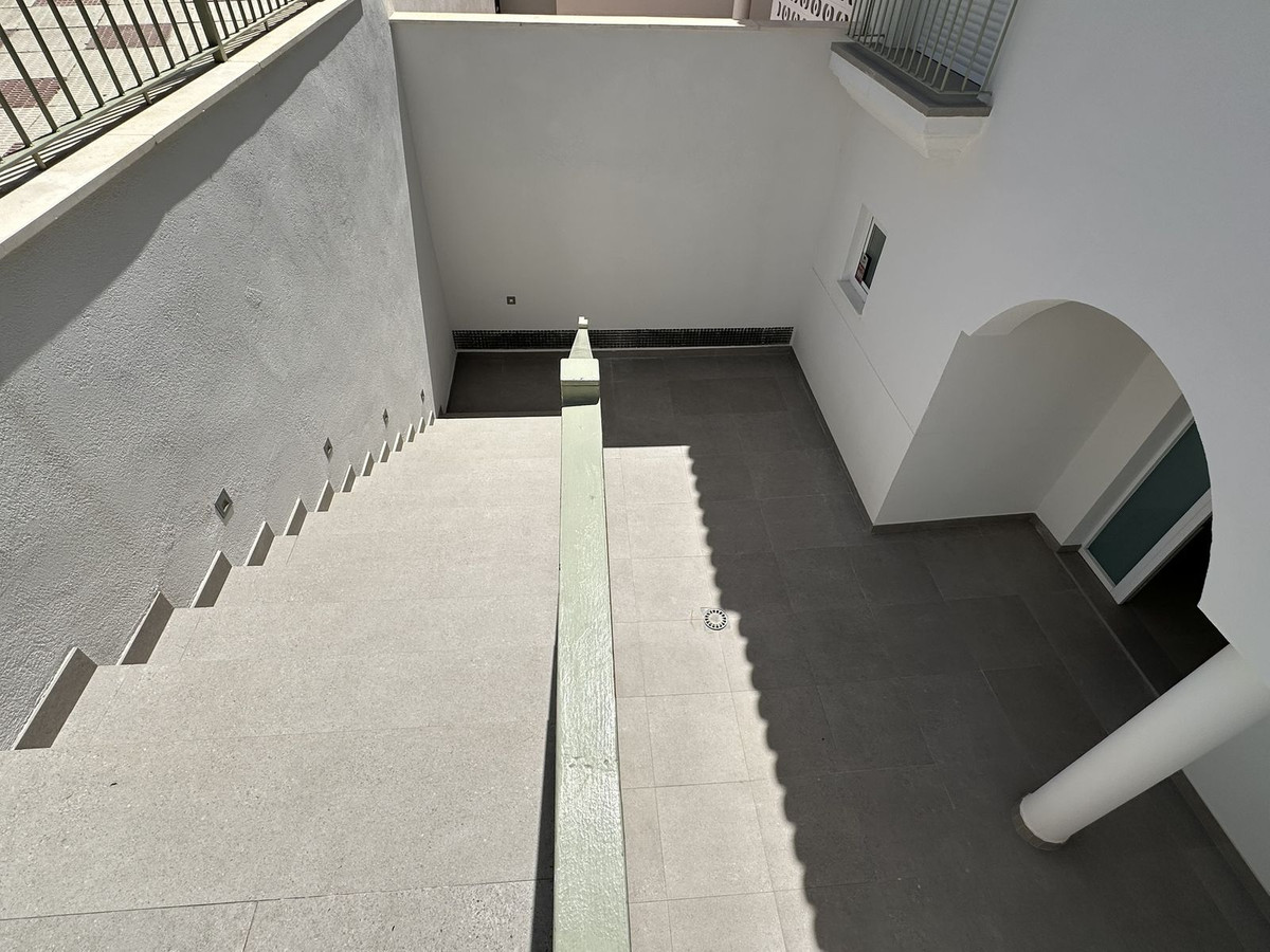 Huis te koop in Torrequebrada | 4 slaapkamers H5364121