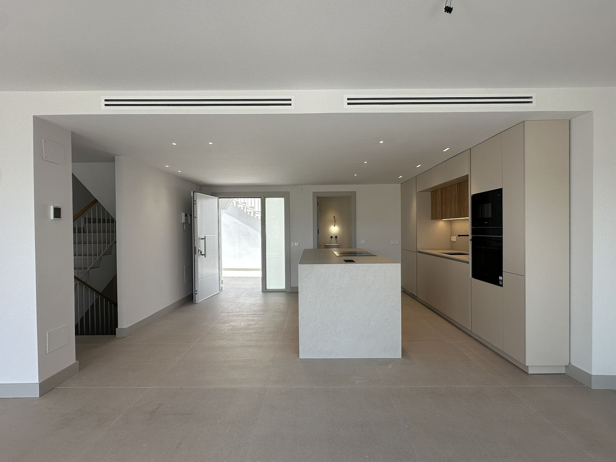 Huis te koop in Torrequebrada | 4 slaapkamers H5364121