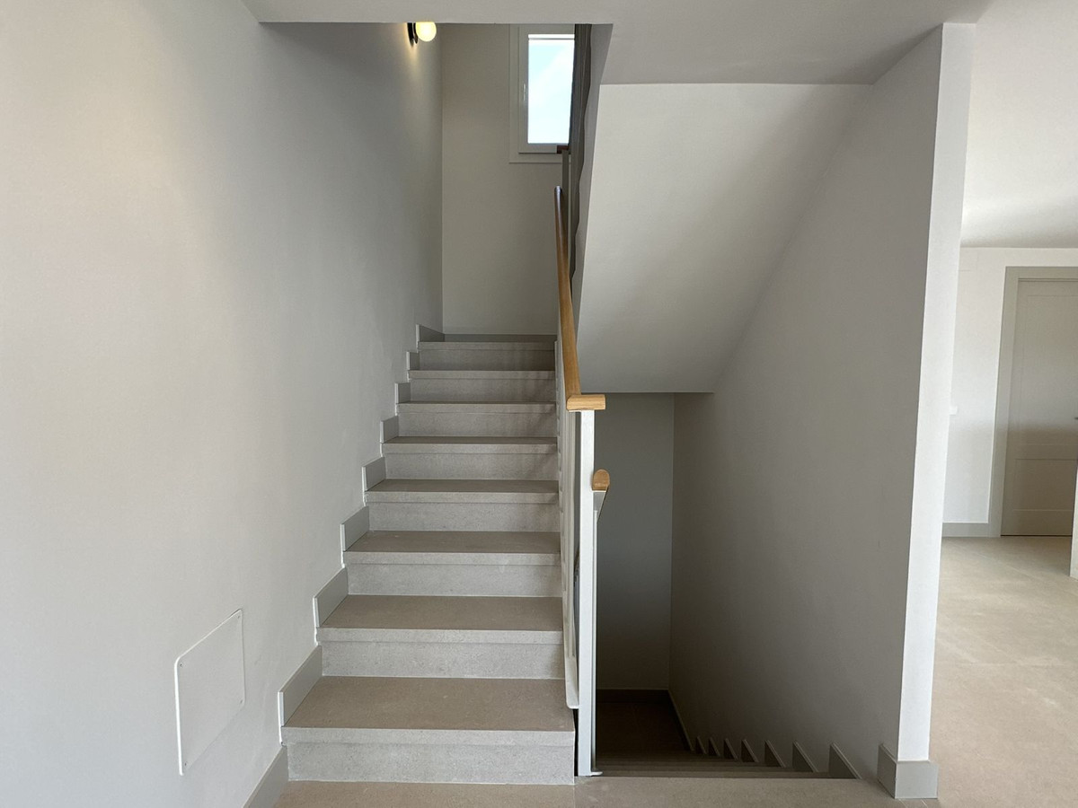 Huis te koop in Torrequebrada | 4 slaapkamers H5364121