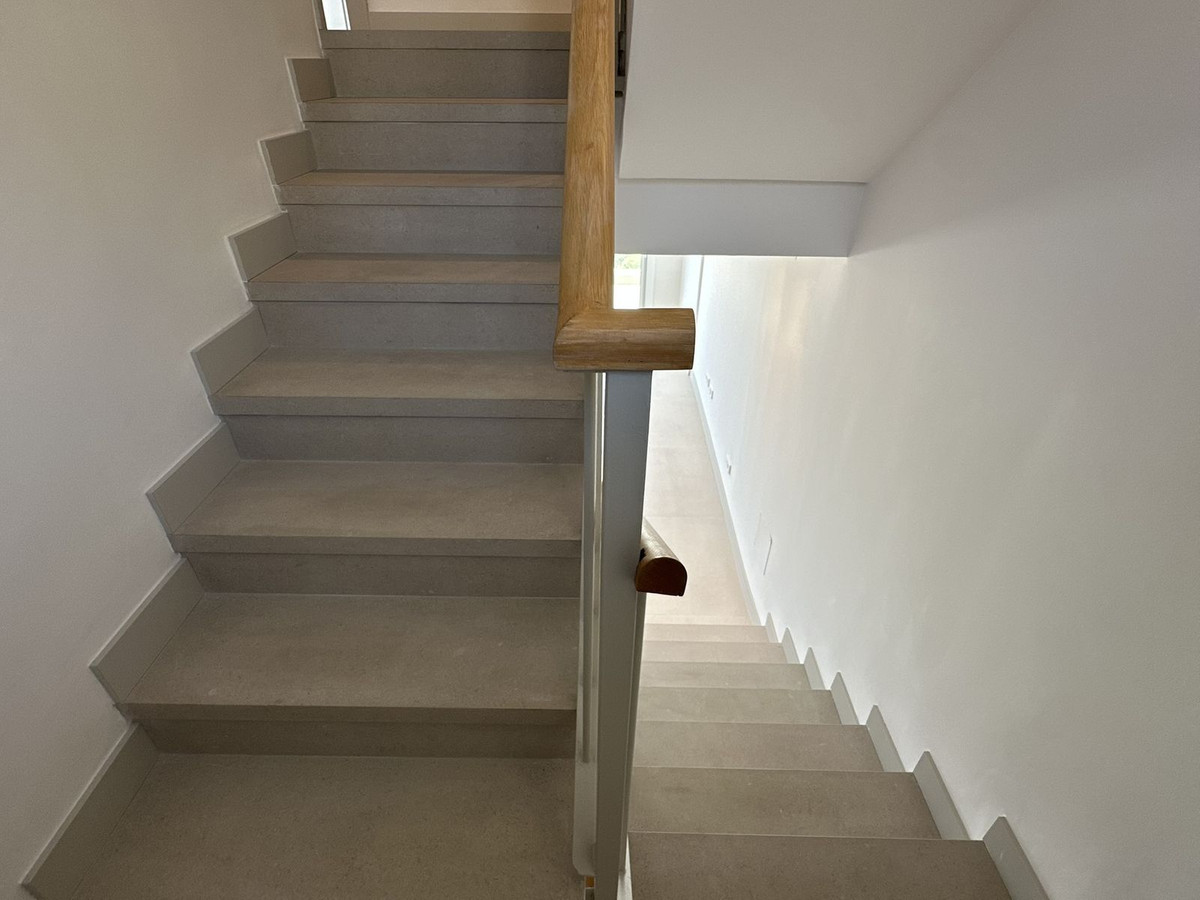 Huis te koop in Torrequebrada | 4 slaapkamers H5364121