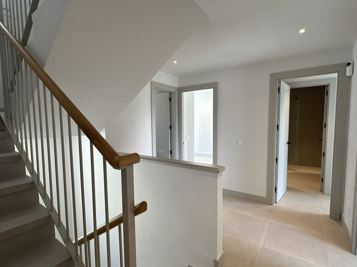 Huis te koop in Torrequebrada | 4 slaapkamers H5364121