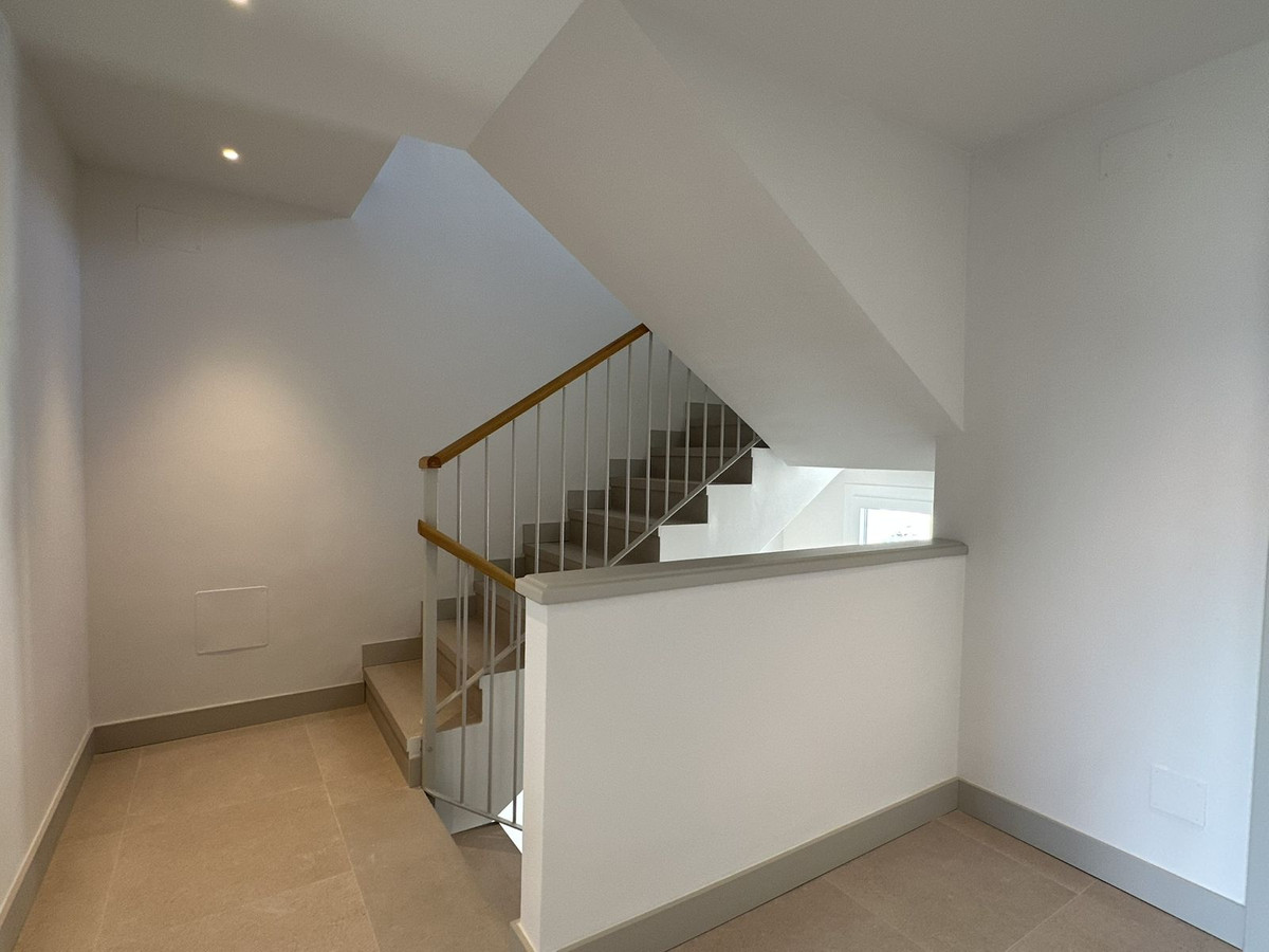 Huis te koop in Torrequebrada | 4 slaapkamers H5364121