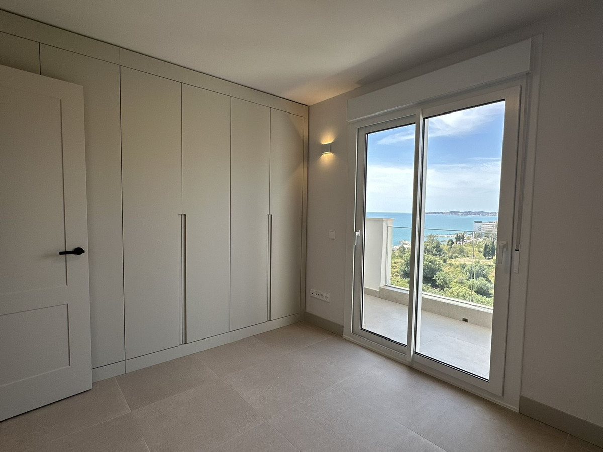 Huis te koop in Torrequebrada | 4 slaapkamers H5364121