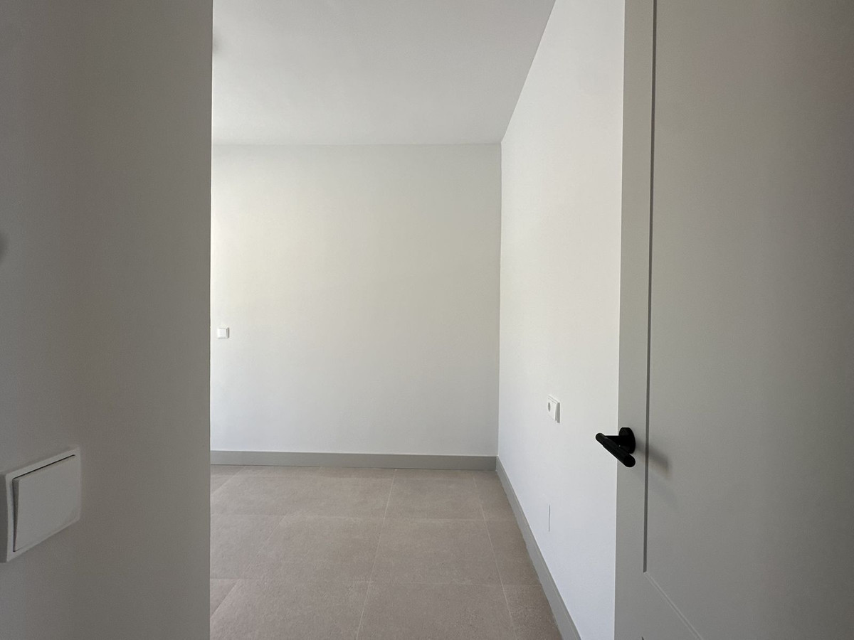 Huis te koop in Torrequebrada | 4 slaapkamers H5364121