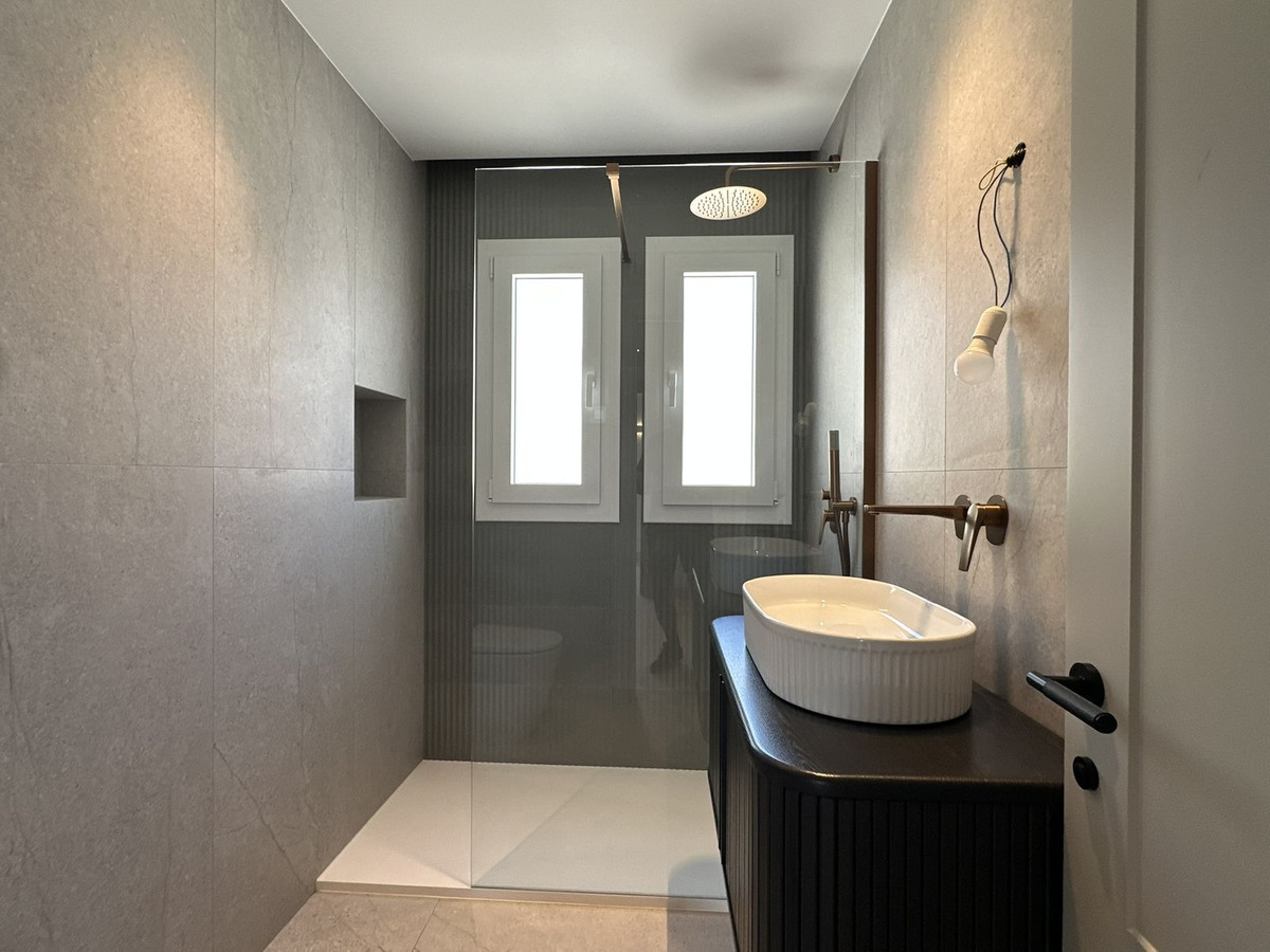 Huis te koop in Torrequebrada | 4 slaapkamers H5364121