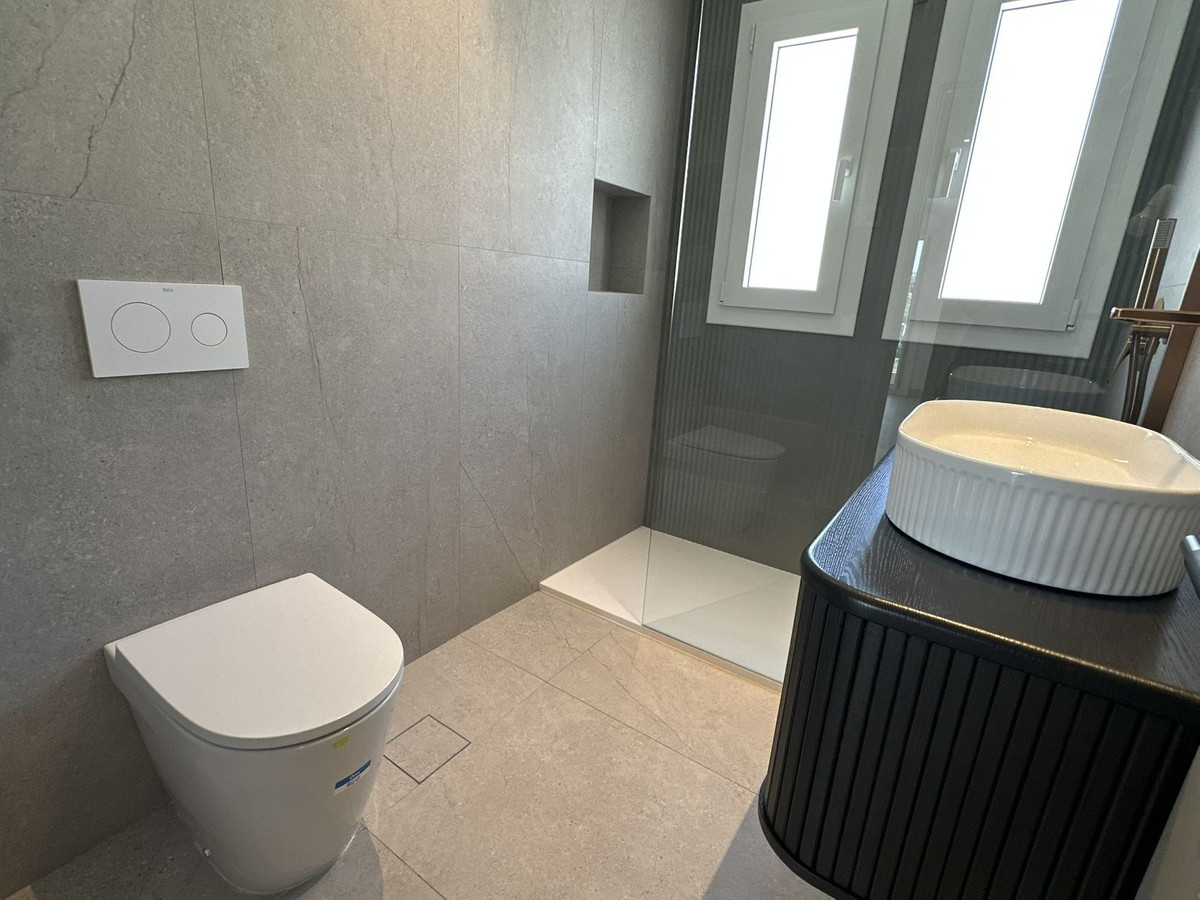 Huis te koop in Torrequebrada | 4 slaapkamers H5364121