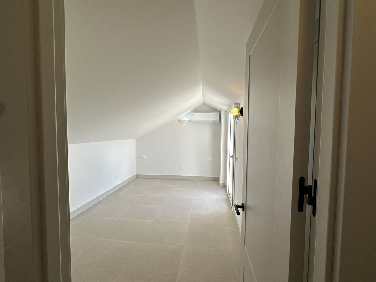 Huis te koop in Torrequebrada | 4 slaapkamers H5364121