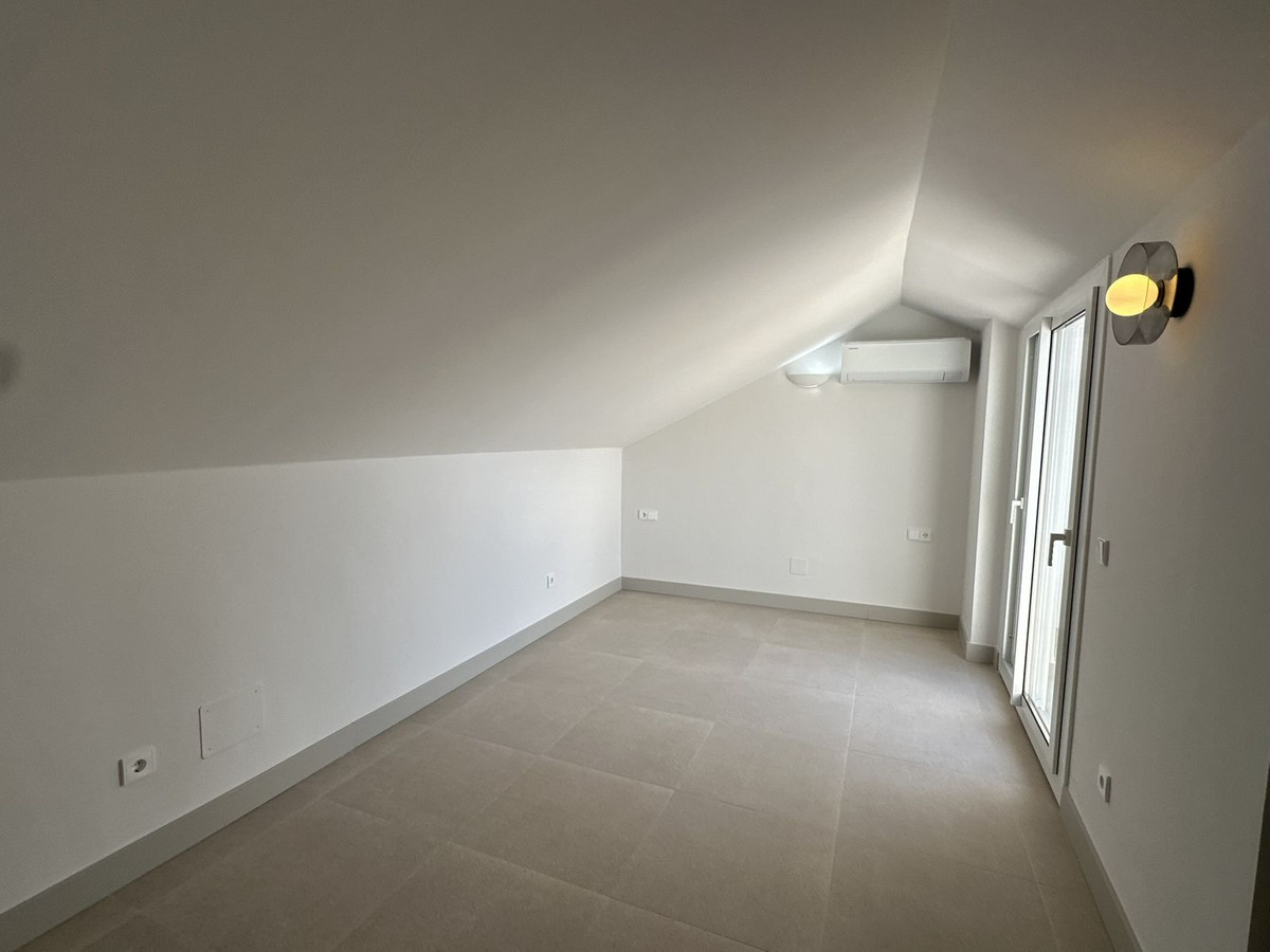 Huis te koop in Torrequebrada | 4 slaapkamers H5364121