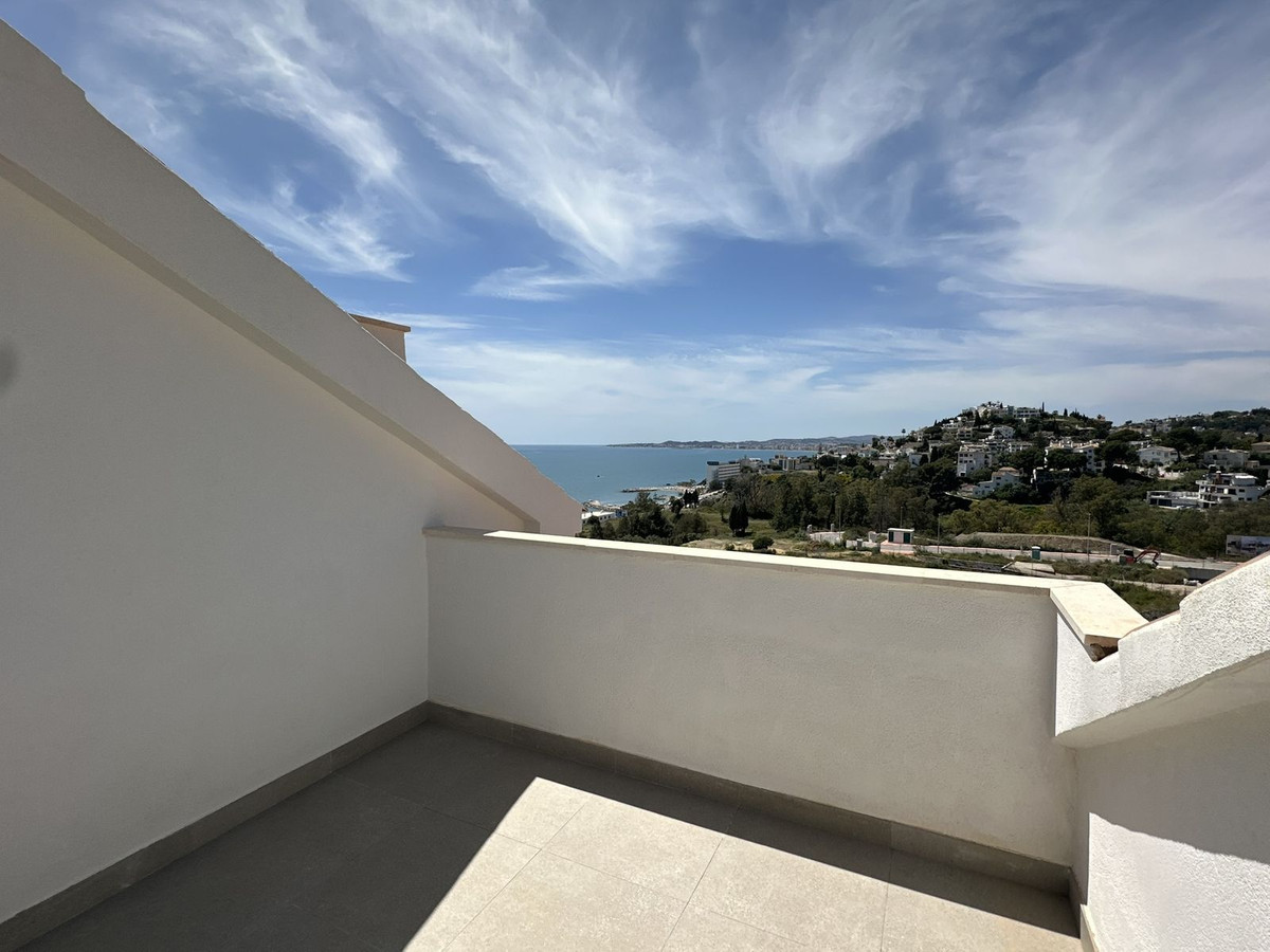 Huis te koop in Torrequebrada | 4 slaapkamers H5364121