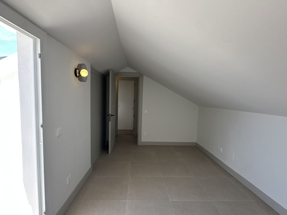 Huis te koop in Torrequebrada | 4 slaapkamers H5364121