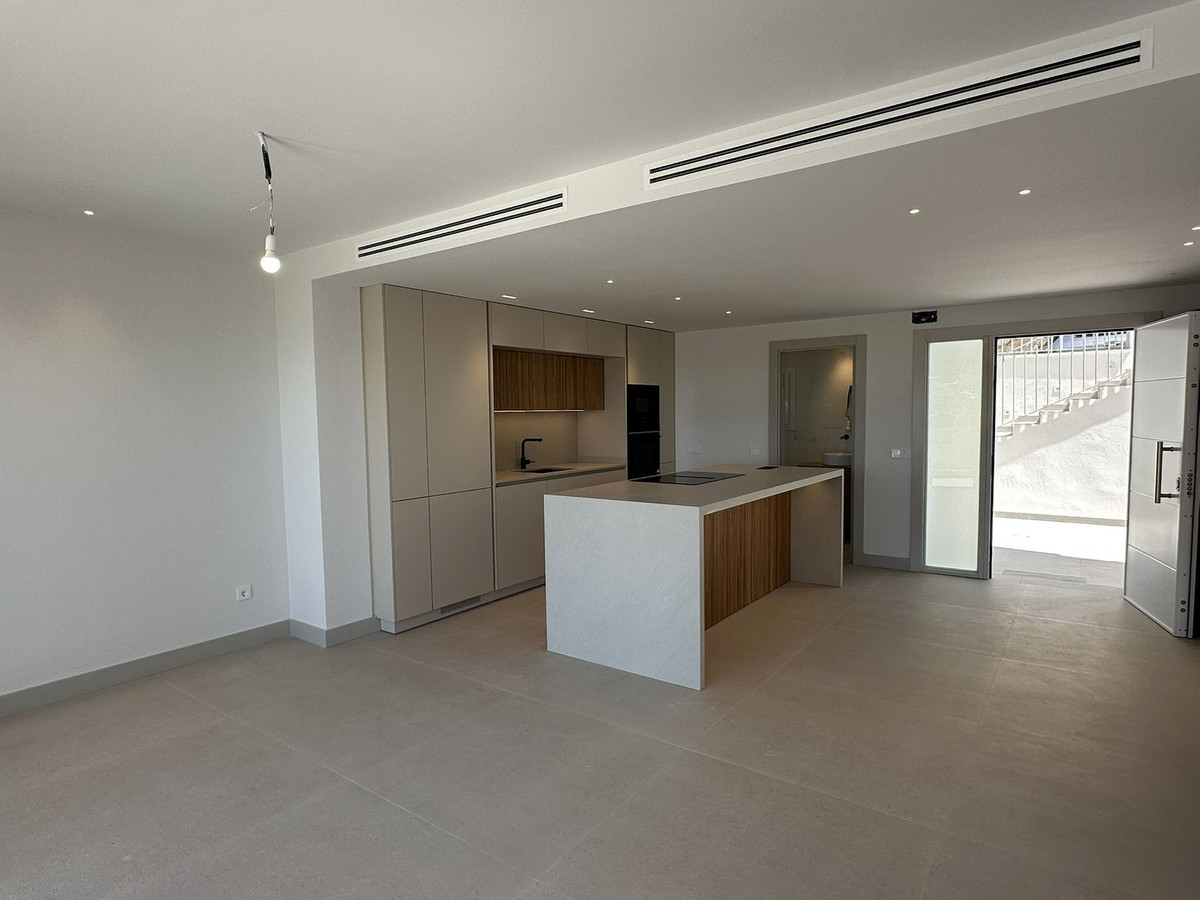 Property main view 16