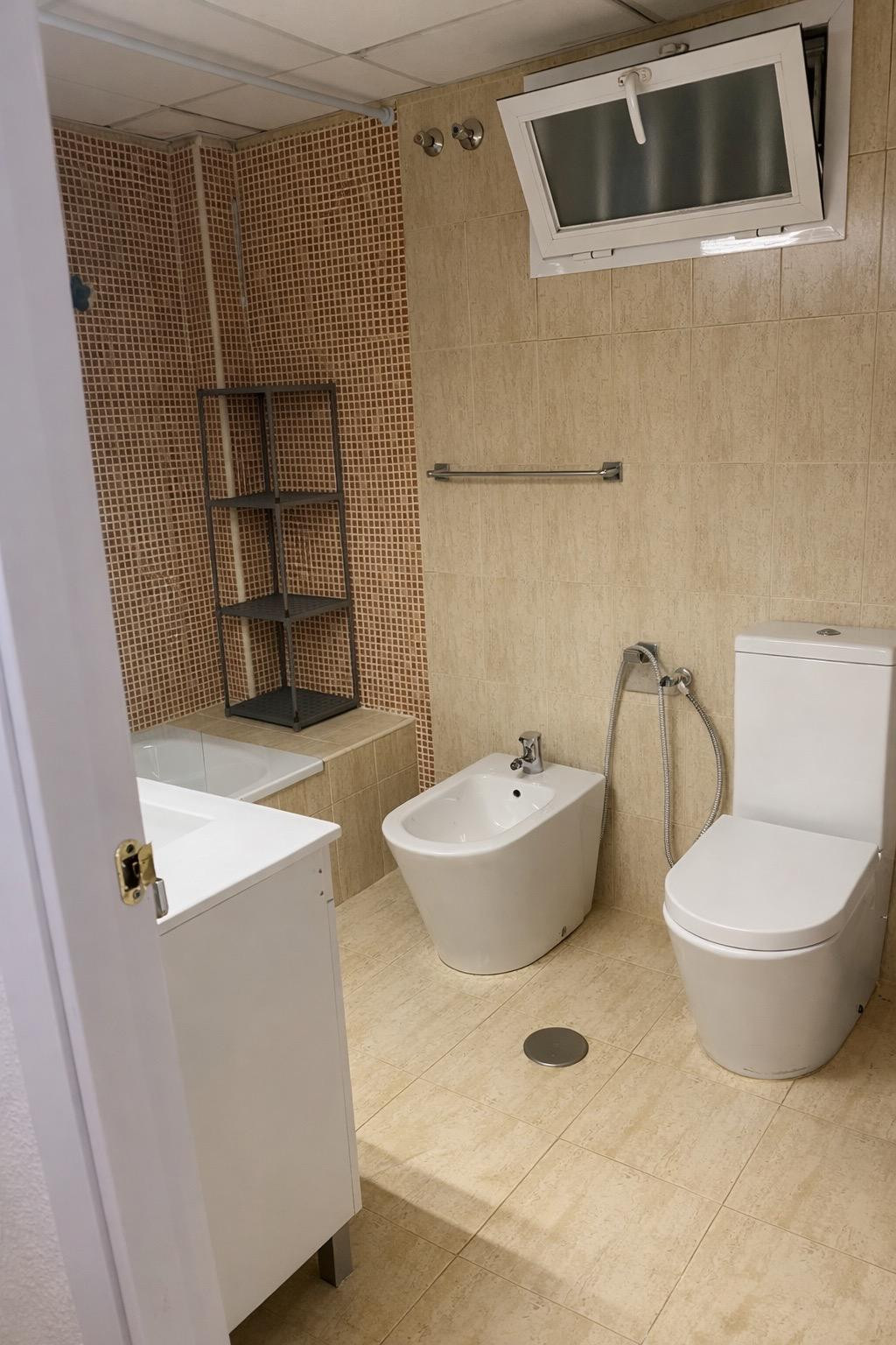Appartement te koop in Torrequebrada | 2 slaapkamers H5383543