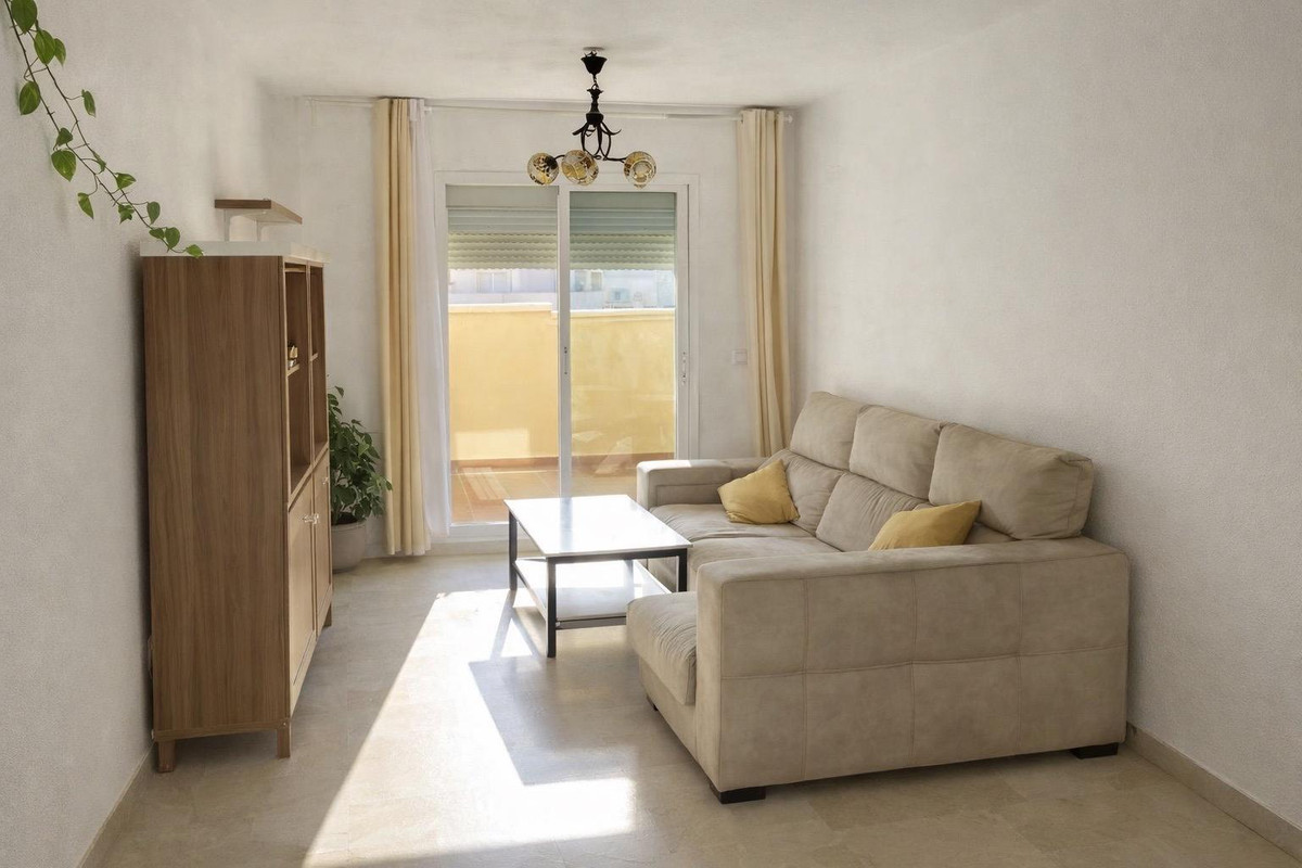 Appartement te koop in Torrequebrada | 2 slaapkamers H5383543
