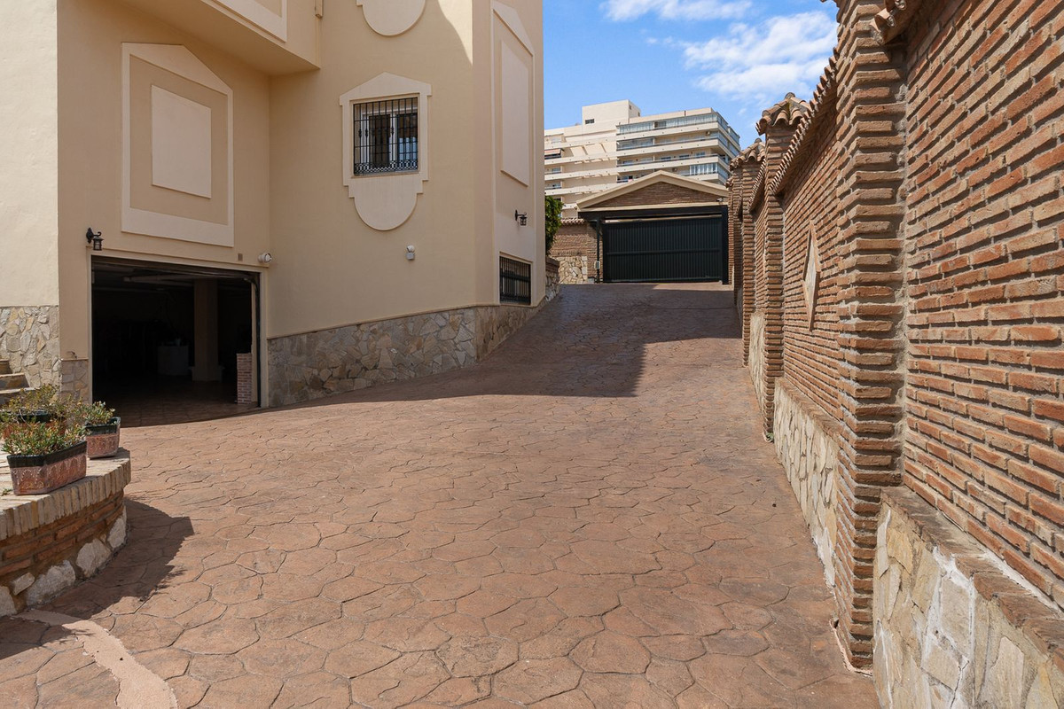 Property main view 52