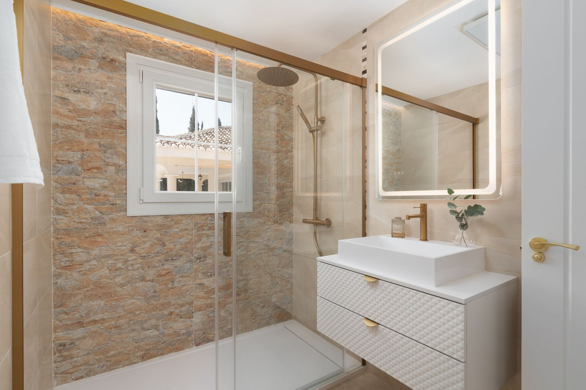 Property main view 44
