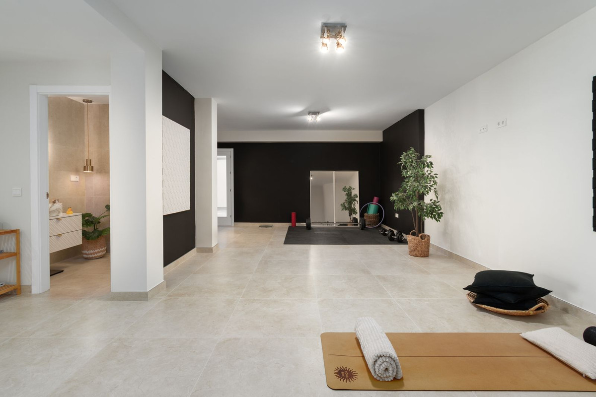 Property main view 64